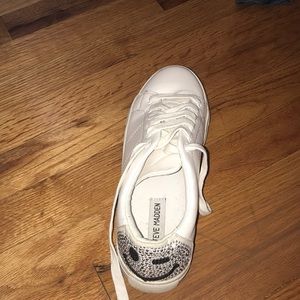 steve madden smiley shoes